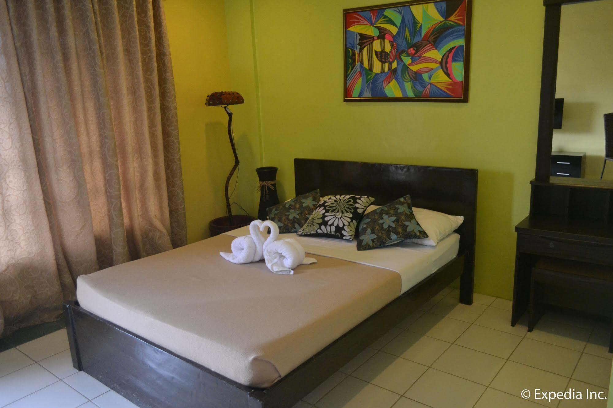 Lazea Tagaytay Inn Tagaytay City Exterior photo